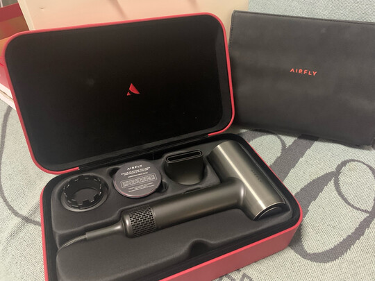 AIRFLY鱼子酱吹风机P1可以看看大家的吐槽,一招分真假