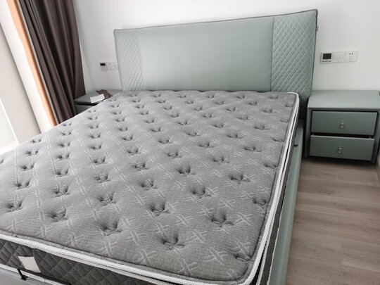 喜临门黑骑士床垫|【热搜头条】喜临门床垫怎么样？多少人不看这被坑了？