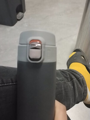 保温杯