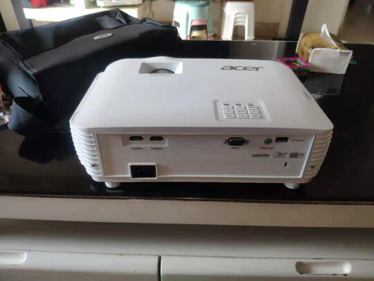 宏碁（Acer）HE-4K15 投影机 投影仪家用 游戏电竞（4K 3600流明 支持侧投 240Hz刷新率 4.2ms低延迟 HDR10）
