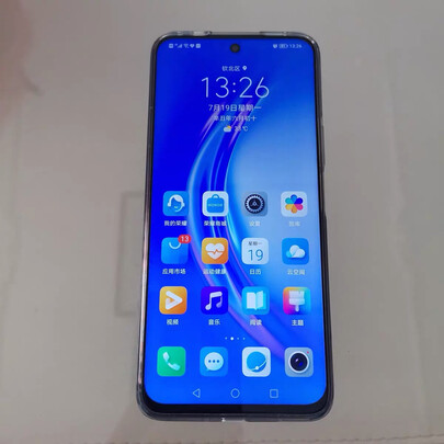 %title插图%num 荣耀X20 SE 6400万高清AI三摄 6.6英寸超窄边全视屏 22.5W超级快充长续航 全网通版 6GB+128GB钛空银