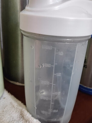 运动水杯