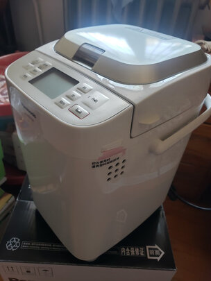 %title插图%num 松下面包机 Panasonic /WTP1001 变频面包机全自动投放智能烘烤预约烤吐司和面机