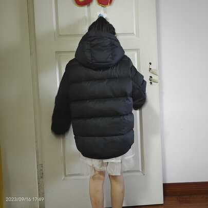儿童羽绒服