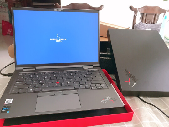 ThinkPad X1 Yoga到底好不好，续航给力吗？做工一流吗？