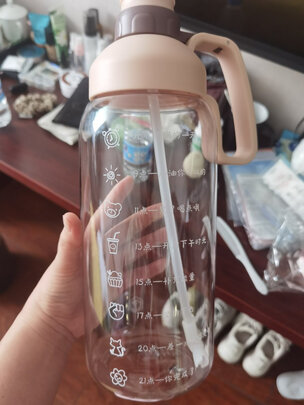 吸管水杯
