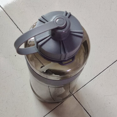 吸管水杯