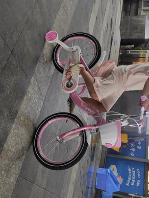 儿童自行车