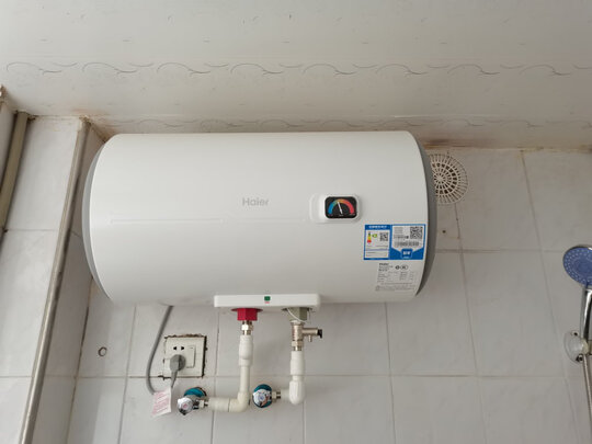 希尔史密斯dszf-60a02即热式电热水器好不好用?达人评测解密?