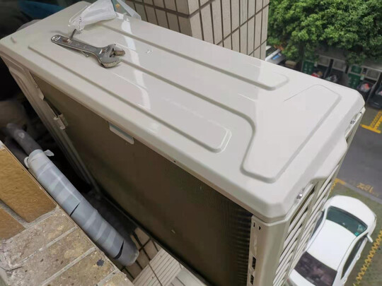 华凌KFR-72LW/N8HF3空调柜机|外观展示华凌KFR-72LW/N8HF3空调怎么样?用后一周说体验真相