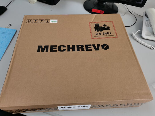 机械革命（MECHREVO）蛟龙7 17.3英寸游戏笔记本电脑(R7-5800H 16G 512G RTX3060 165Hz 100%sRGB 2K)