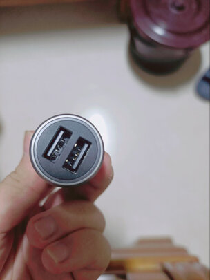 车载充电器