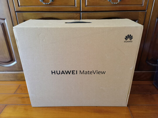 %title插图%num HUAWEI MateView原色显示器无线版 28.2英寸 4K+ IPS 98% DCI-P3 10.7亿色 HDR400 TypeC 65W 双扬声器 双MIC