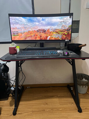 电竞桌