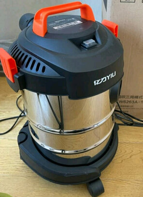 车载吸尘器