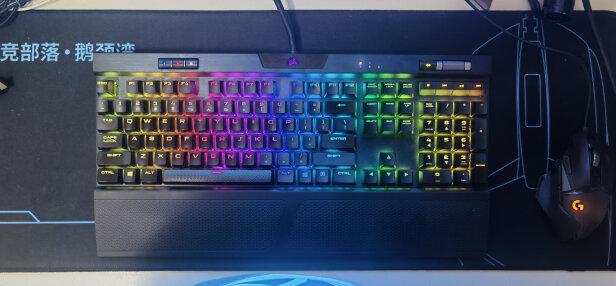 美商海盗船K70 RGB MK.2 RAPIDFIRE和外星人AW768区别大吗？按键哪个舒服？哪个手感一流 