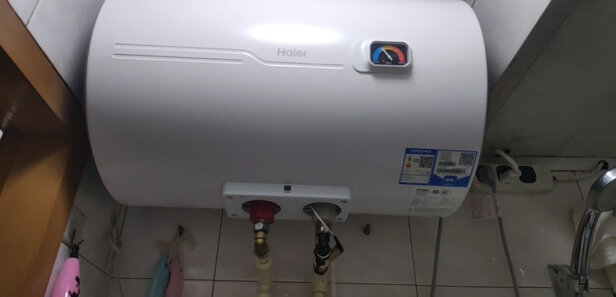 电热水器