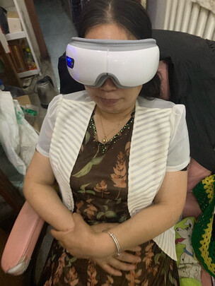 按摩器|消费者诉说美国迪斯护眼仪怎么样？到底质量是好还是差？