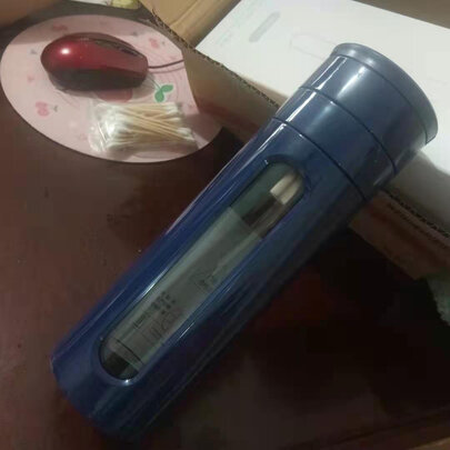 玻璃杯