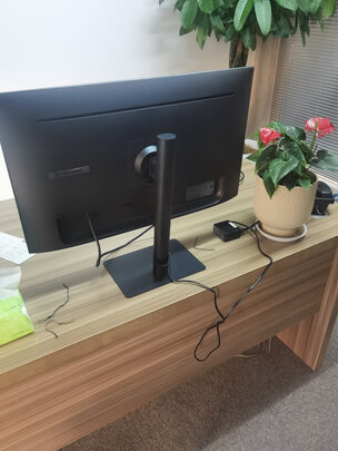 电脑显示器
