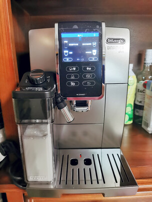 %title插图%num 德龙(Delonghi)咖啡机 醇享系列全自动咖啡机 意式美式 泵压 中文触屏家用全自动 一键奶咖 原装进口 D9 T