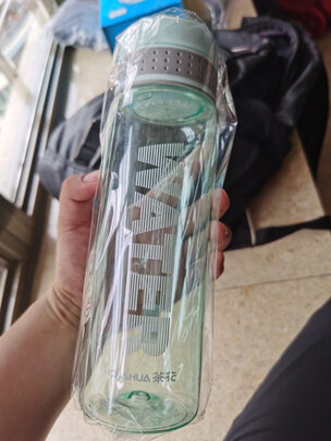 运动水杯
