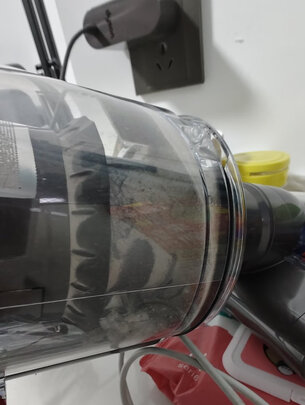 戴森V12吸尘器真实使用感受？真相必看