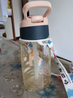 吸管水杯