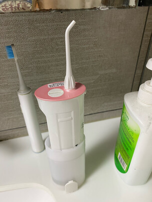冲牙器