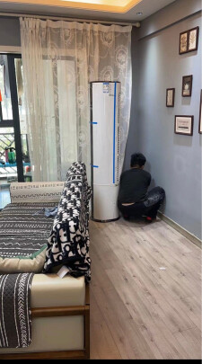 %title插图%num 海尔(Haier)3匹 先行者 三级能效 变频客厅圆柱空调立式柜机 自清洁 KFR-72LW/07EDS83 以旧换新