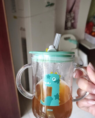 吸管水杯
