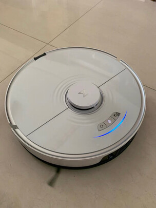 扫地机器人|消费者诉说石头扫地机器人T7S Plus到底怎么样?用后一周说体验真相？