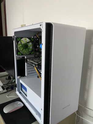 三,爱国者(aigo)电脑机箱网友对比评测