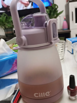 吸管水杯