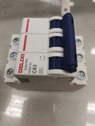 德力西(DELIXI)空气开关 HDBE633C63 家用空开小型三相断路器 3P63A