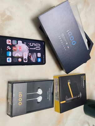 vivoiQOO|vivoiQOO 8 Pro手机到底怎么样，参数如何！
