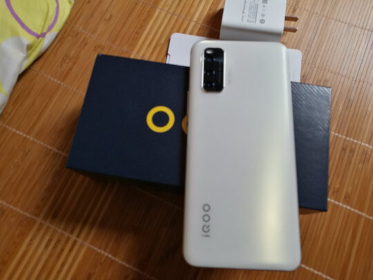 vivoiQOO Neo5 活力版极度喜欢感受反馈