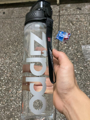运动水杯