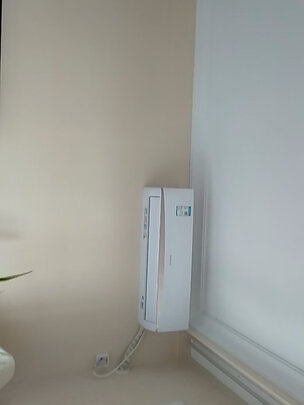 %title插图%num 格力(GREE)空调 京韵 新三级能效 变频冷暖 高温自清洁 智能WIFI商用家用壁挂式客厅挂机 3匹 KFR-72GW/NhIe3BAj