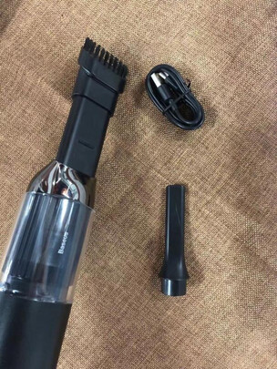 车载吸尘器
