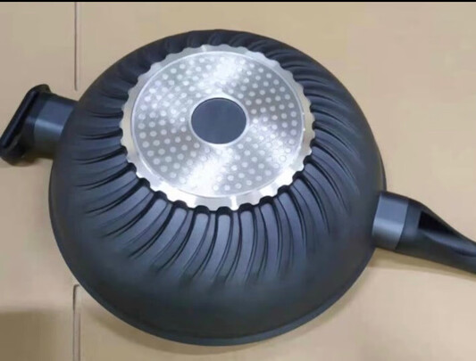麦饭石不粘锅