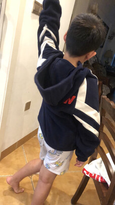 儿童卫衣