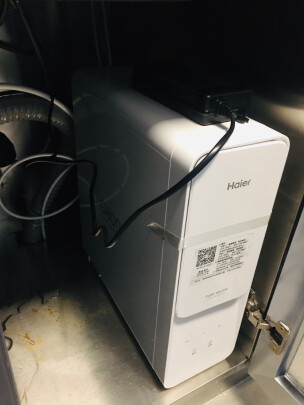 %title插图%num 海尔(Haier) 家用净水器800G无桶大通量双出水直饮机云净HRO8H98-2反渗透TDS智能龙头APP互联纯水机