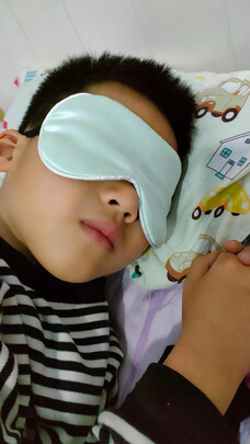 睡眠眼罩
