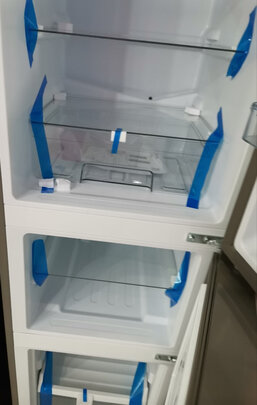 %title插图%num 澳柯玛(AUCMA)206升小型三门家用冰箱 中门软冷冻即切即用 节能低噪 以旧换新 BCD-206NE