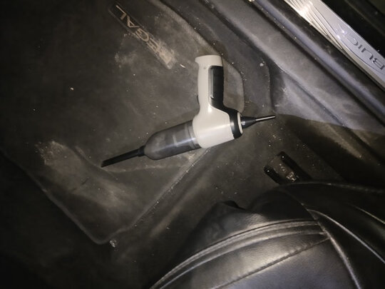 车载吸尘器