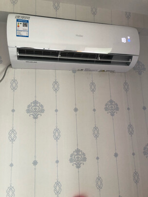 海尔（Haier）新一级 大1.5匹 速享风 智能 自清洁 变频冷暖壁挂式卧室空调挂机 KFR-35GW/81@U1-Ge 以旧换新