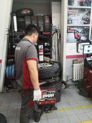 玛吉斯205/60R16好不好呀？稳定性高吗？不怕爆胎吗 