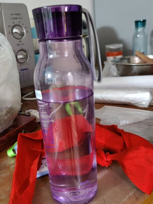 运动水杯