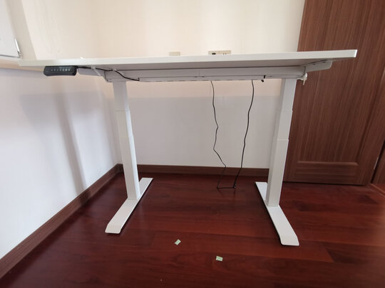 乐歌升降电脑桌办公桌|评测细节：乐歌升降电脑桌到底是好还是差？不吹不黑讲体验真相